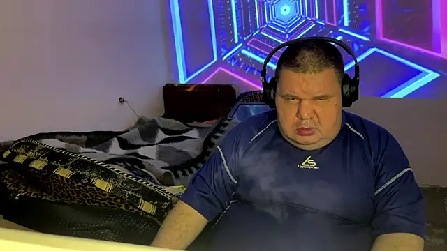 chubby daddy online show from 27, 4, 2026