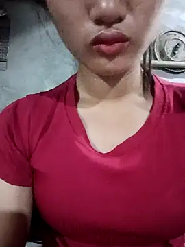 Snapshot of Rosie_LoveUU chatting on 27, 4, 2026 Rosie LoveUU online show from 27, 4, 2026