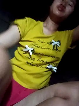 Snapshot of Rosie_LoveUU chatting on 17, 5, 2026 Rosie LoveUU online show from 17, 5, 2026