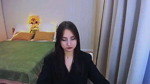 JulietteMonli online show from 28, 6, 2026