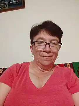Snapshot of KetQueen101 chatting on 12, 6, 2026 KetQueen101 online show from 12, 6, 2026