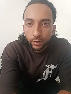 Snapshot of thelongxxxx chatting on 9, 7, 2026 thelongxxxx online show from 9, 7, 2026