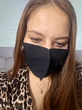 zizosey online show from 28, 4, 2026