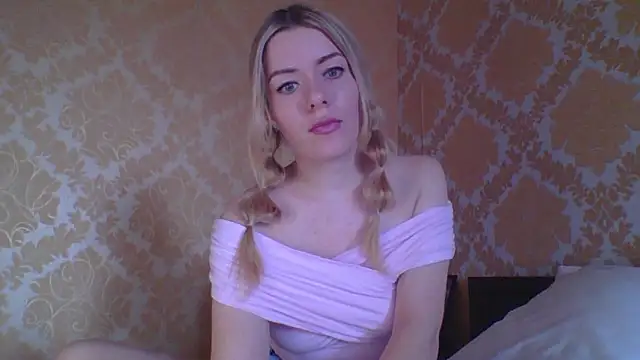 Snapshot of Softy_Aura_ chatting on 14, 5, 2026 Softy Aura online show from 14, 5, 2026