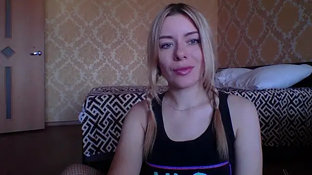 Snapshot of Softy_Aura_ chatting on 27, 5, 2026 Softy Aura online show from 27, 5, 2026