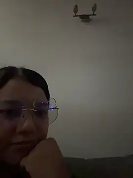 alicemazzo  online show from 29, 4, 2026