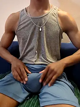 Snapshot of Switcherxxx chatting on 3, 5, 2026 Switcherxxx online show from 3, 5, 2026