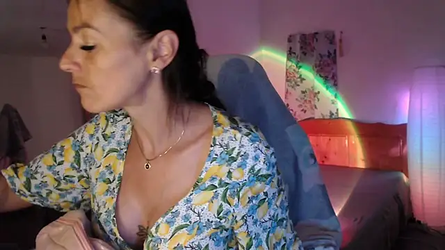Snapshot of missydiorr10 chatting on 26, 5, 2026 missydiorr10 online show from 26, 5, 2026