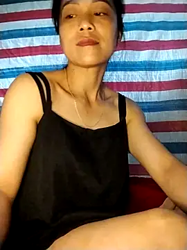 Snapshot of Onie116 chatting on 2, 5, 2026 Onie116 online show from 2, 5, 2026