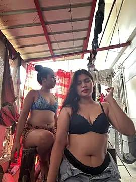 Snapshot of 3mariaspinay69 chatting on 22, 5, 2026 3mariaspinay69 online show from 22, 5, 2026