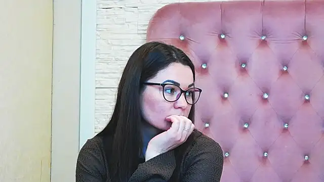 EvaKarrera online show from 27, 4, 2026