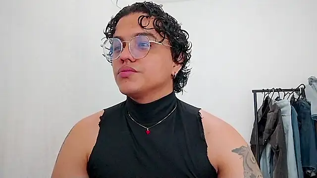 Snapshot of Diane_exotic chatting on 3, 5, 2026 Diane exotic online show from 3, 5, 2026