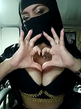 nadia  abaud online show from 10, 3, 2025