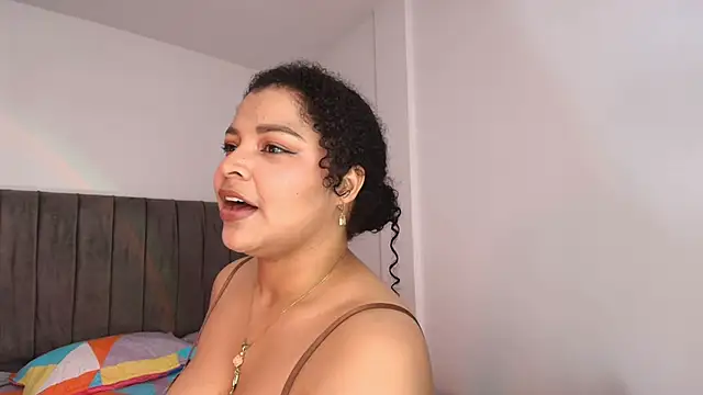 Snapshot of Nerea- chatting on 17, 5, 2026 Nerea- online show from 17, 5, 2026