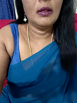 Snapshot of Sunitha-tamilponu chatting on 17, 6, 2026 Sunitha-tamilponu online show from 17, 6, 2026