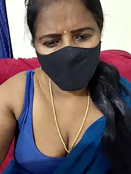Snapshot of Sunitha-tamilponu chatting on 19, 6, 2026 Sunitha-tamilponu online show from 19, 6, 2026