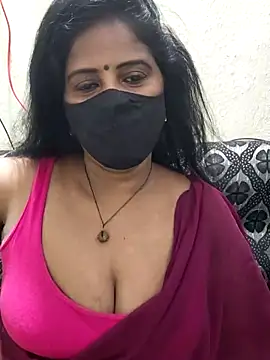 Snapshot of Sunitha-tamilponu chatting on 6, 7, 2026 Sunitha-tamilponu online show from 6, 7, 2026