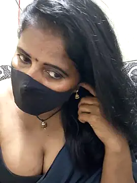Snapshot of Sunitha-tamilponu chatting on 14, 7, 2026 Sunitha-tamilponu online show from 14, 7, 2026