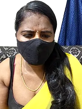 Snapshot of Sunitha-tamilponu chatting on 15, 7, 2026 Sunitha-tamilponu online show from 15, 7, 2026