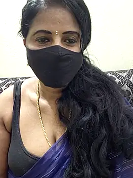 Snapshot of Sunitha-tamilponu chatting on 17, 7, 2026 Sunitha-tamilponu online show from 17, 7, 2026