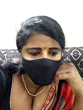 Snapshot of Sunitha-tamilponu chatting on 1, 8, 2026 Sunitha-tamilponu online show from 1, 8, 2026