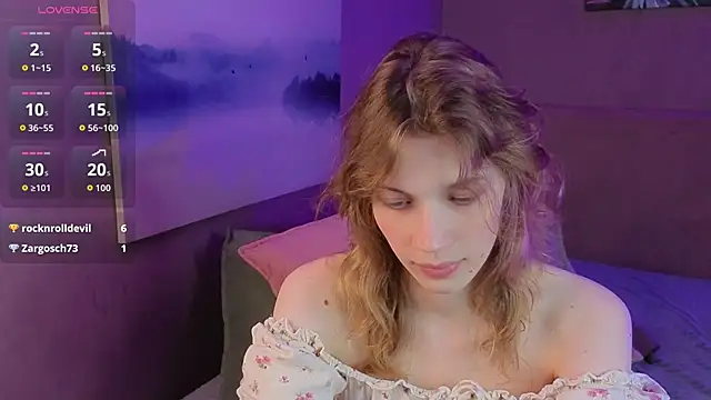 Snapshot of Emily_Cartex chatting on 17, 6, 2026 Emily Cartex online show from 17, 6, 2026
