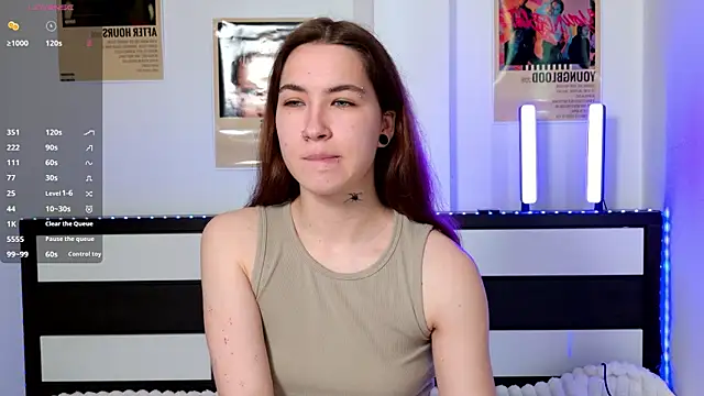 Snapshot of EvaAndLuna chatting on 9, 5, 2026 EvaAndLuna online show from 9, 5, 2026