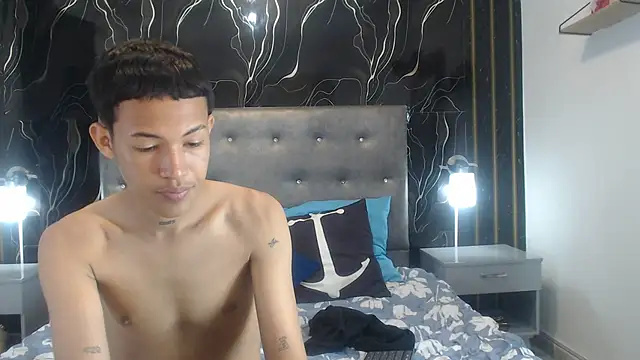 PhillipCox online show from 30, 4, 2026