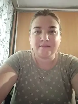Snapshot of MiyaOlliver chatting on 3, 7, 2026 MiyaOlliver online show from 3, 7, 2026