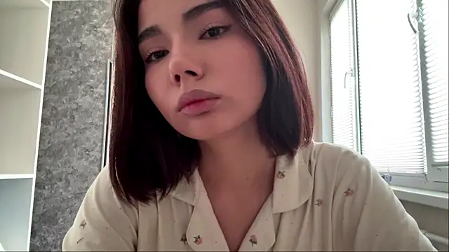 Snapshot of MarylnMonnier chatting on 25, 5, 2026 MarylnMonnier online show from 25, 5, 2026
