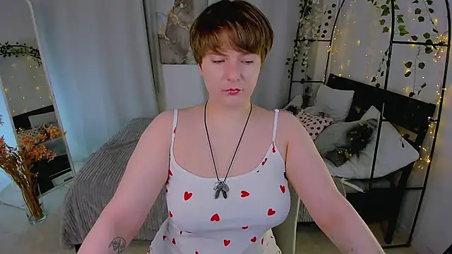 Snapshot of MelittaStorrie chatting on 9, 5, 2026 MelittaStorrie online show from 9, 5, 2026