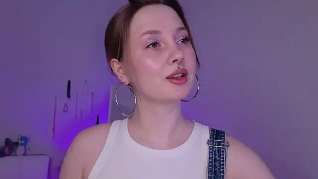 Snapshot of ooopsitscandy chatting on 4, 5, 2026 ooopsitscandy online show from 4, 5, 2026