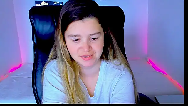Snapshot of Natali_Secret chatting on 27, 5, 2026 Natali Secret online show from 27, 5, 2026