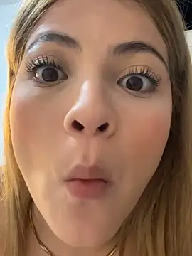 dulcemeggan online show from 29, 4, 2026