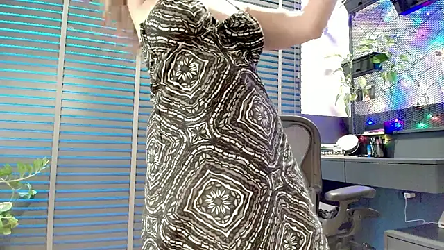 Snapshot of Peachy_ chatting on 25, 4, 2026 Peachy online show from 25, 4, 2026