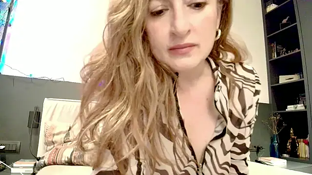 Snapshot of Peachy_ chatting on 18, 5, 2026 Peachy online show from 18, 5, 2026