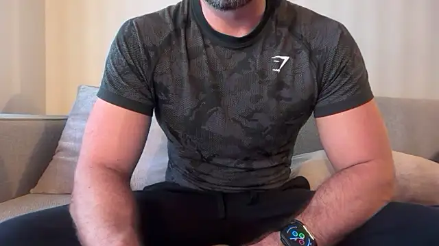 Snapshot of gymshrk chatting on 1, 5, 2026 gymshrk online show from 1, 5, 2026