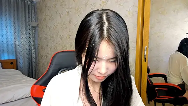 Snapshot of Akiba_cute chatting on 19, 5, 2026 Akiba cute online show from 19, 5, 2026