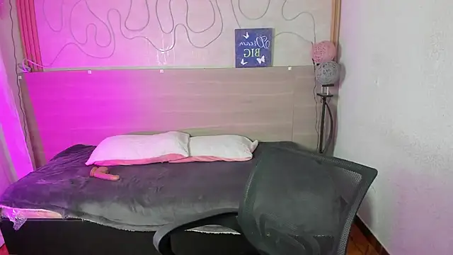 Snapshot of Chloe_Stark_ chatting on 27, 5, 2026 Chloe Stark online show from 27, 5, 2026