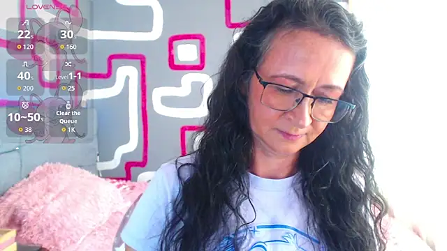 aura latinax online show from 29, 4, 2026