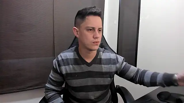 Snapshot of KendricTorres chatting on 4, 7, 2026 KendricTorres online show from 4, 7, 2026