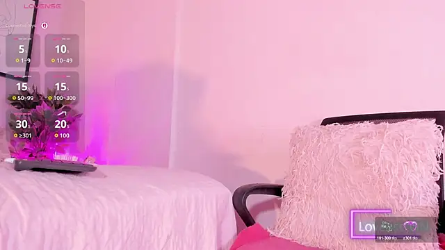Emiilyh  online show from 23, 7, 2026