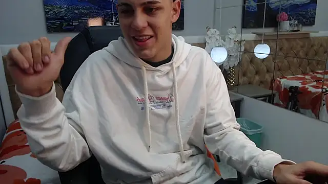 Snapshot of Ethanx18_ chatting on 20, 5, 2026 Ethanx18 online show from 20, 5, 2026