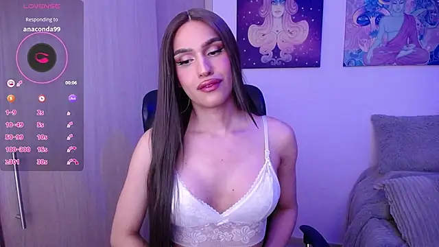 Snapshot of GiaMint chatting on 8, 6, 2026 GiaMint online show from 8, 6, 2026