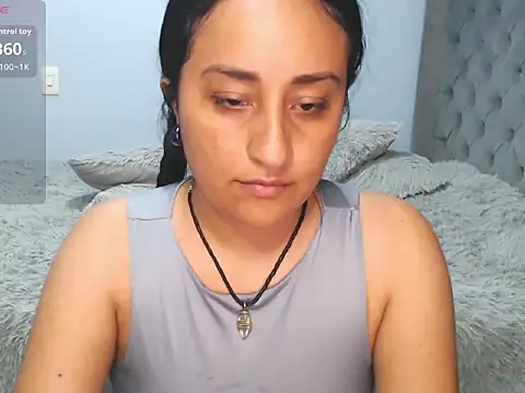Snapshot of erotic_lov chatting on 19, 5, 2026 erotic lov online show from 19, 5, 2026