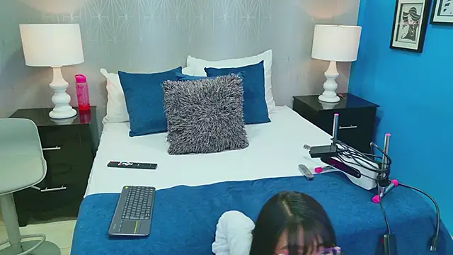 VioletSweetts online show from 28, 4, 2026