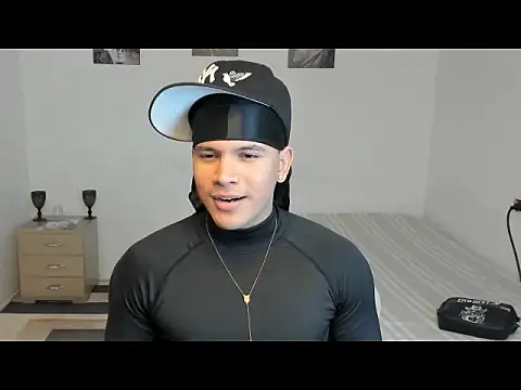 Snapshot of sant_wahlberg chatting on 21, 5, 2026 sant wahlberg online show from 21, 5, 2026
