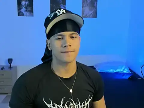 Snapshot of sant_wahlberg chatting on 10, 6, 2026 sant wahlberg online show from 10, 6, 2026