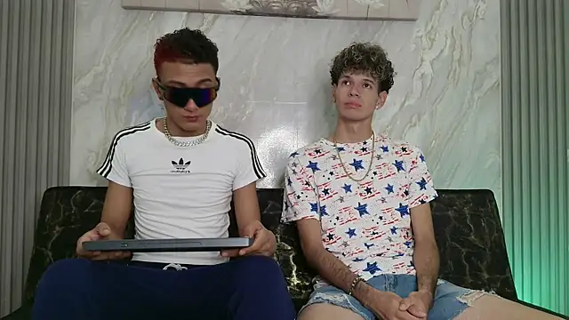 Snapshot of KING_BOYS2026 chatting on 13, 5, 2026 KING BOYS2026 online show from 13, 5, 2026