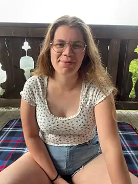 Snapshot of Lina-Love chatting on 30, 6, 2026 Lina-Love online show from 30, 6, 2026